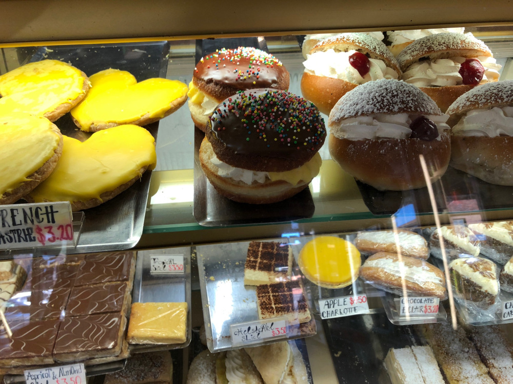 The sweet treats at the Oberon Bakehouse. Source: Bev Malzard